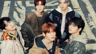 ナウズ「エバーグロー」、ビルボード選定「2025年最高のK-POPソング25」