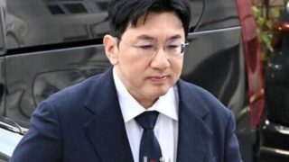 「1568億ウォンの追徴保全」バン・シヒョク、自宅・HYBE事務所を家宅捜索