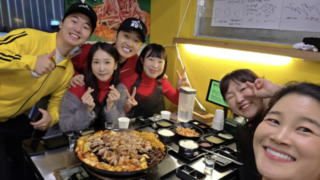 イ・スジ、忙しくても忘年会には行かなきゃ…KBSお笑い芸人たちと一堂に会す