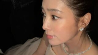 ♥イ・ビョンホンが惚れずにはいられない…イ・ミンジョン、43歳でもドレスでMZ世代の心を掴む