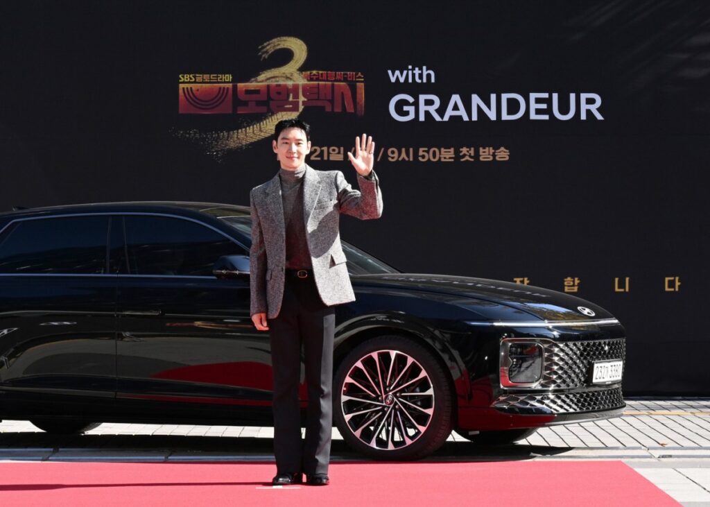 模範タクシー3」視聴率19%新記録...イ・ジェフン、希代の悪役と「大戦争」序章