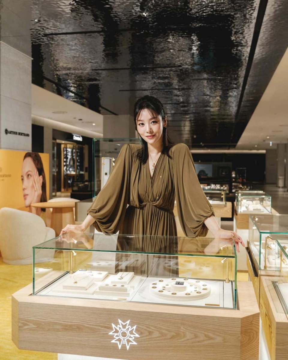 ドラマとイメージが違いすぎて同じ人とは思えない女優の「半束髪」。