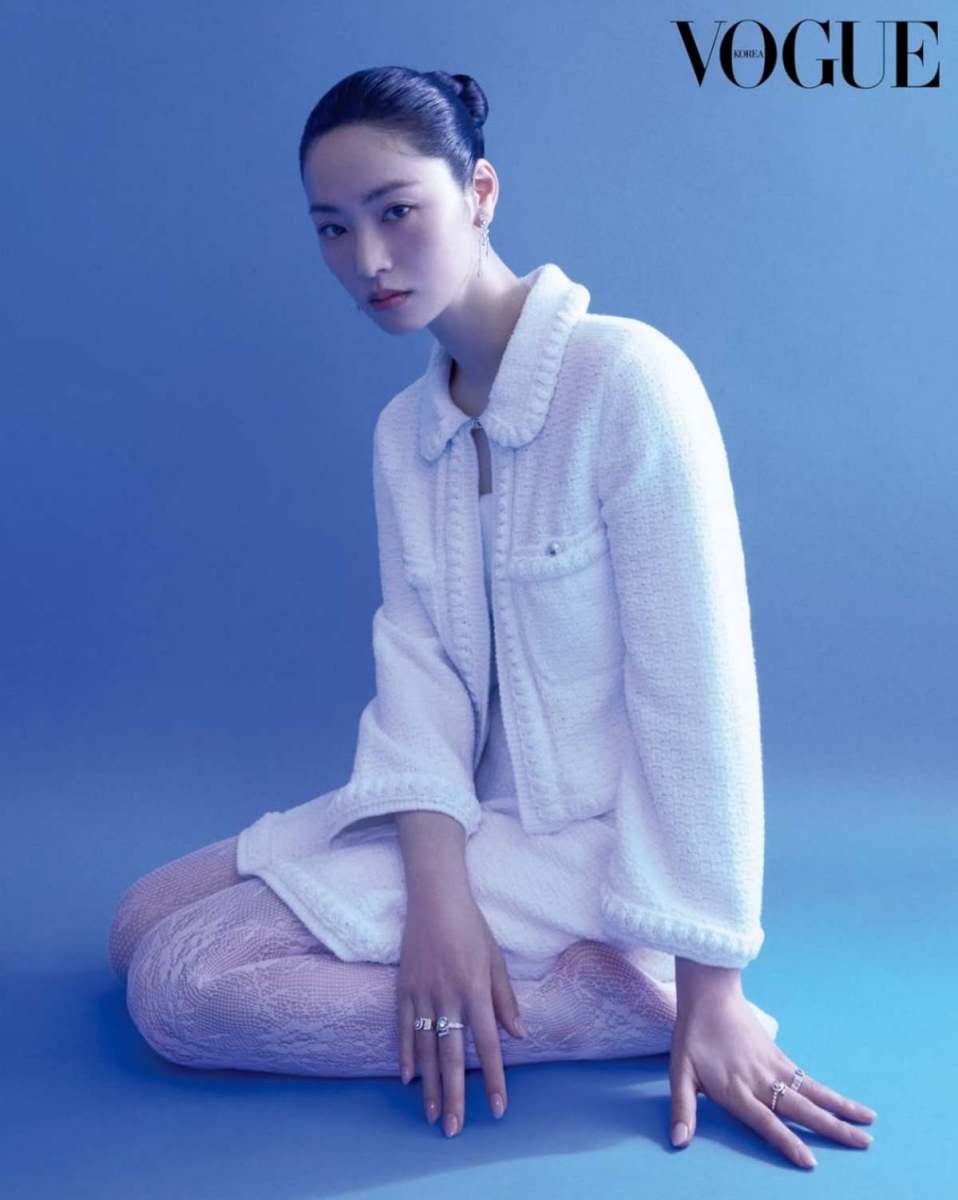 "全共闘圏の医学生"からプロフィール写真1枚でトップスターになった女優のオールバックヘアスタイル