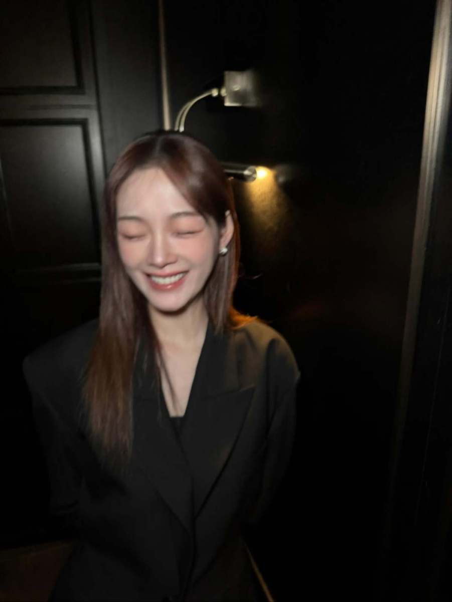 配達のアルバイトでお小遣い稼ぎ...'オゲム'が生んだトップスター女優のファッション