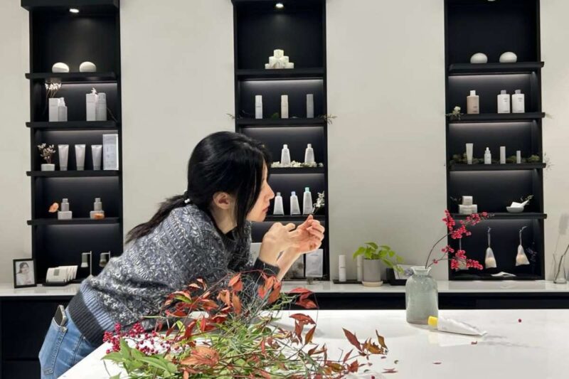 전성기 찍은 광고만 무려 ‘240개’… 데뷔하자마자 미모로 연예계 뒤집은 여배우 패션