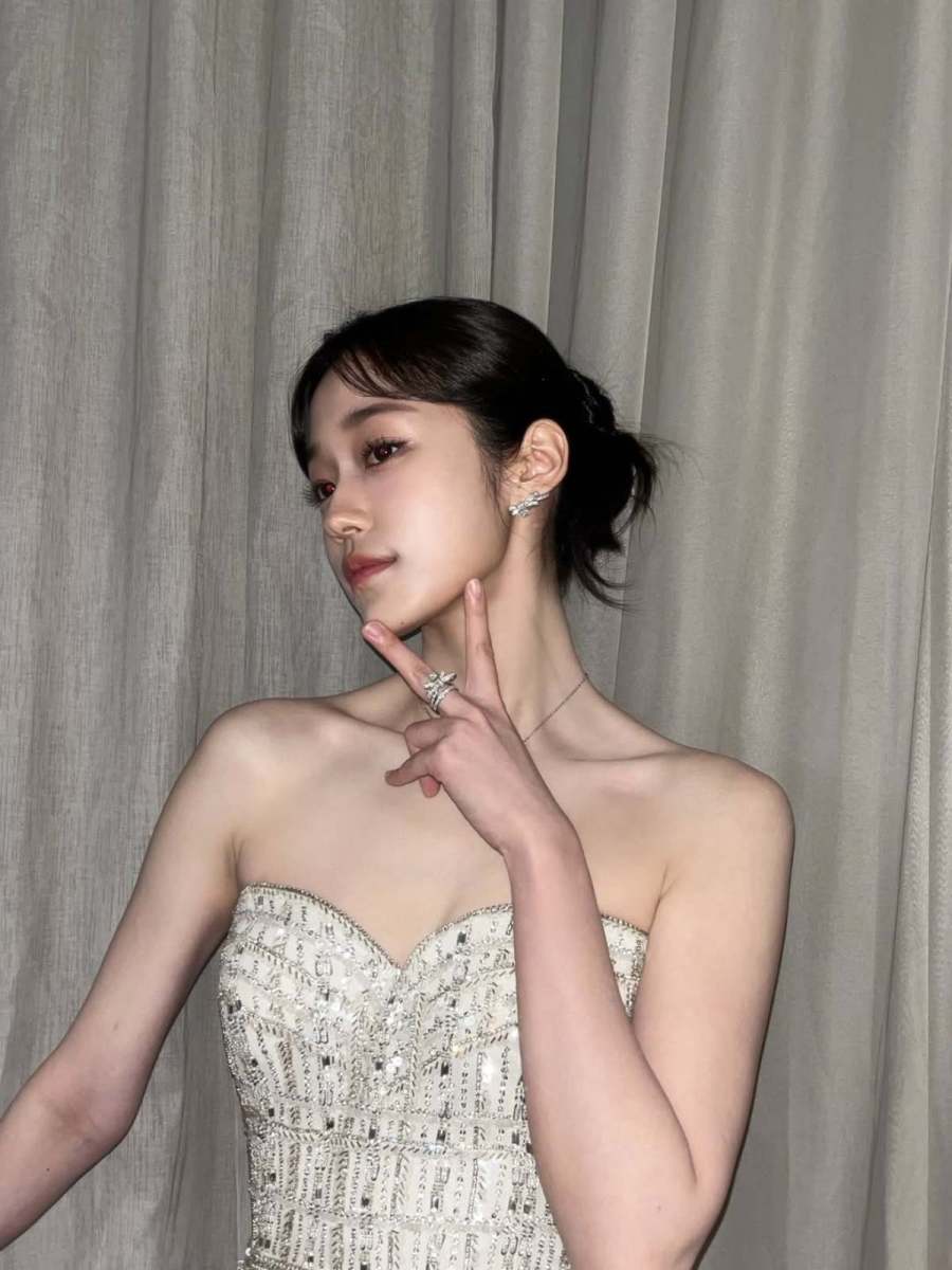 デビュー作から超売れっ子、「無名時代」一切なしで花道を歩んでいる女優バーンのヘアスタイル