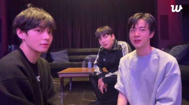 BTSジン「ニキビ?生まれて3回しかできたことない」…イケメン顔に肌も生まれつき