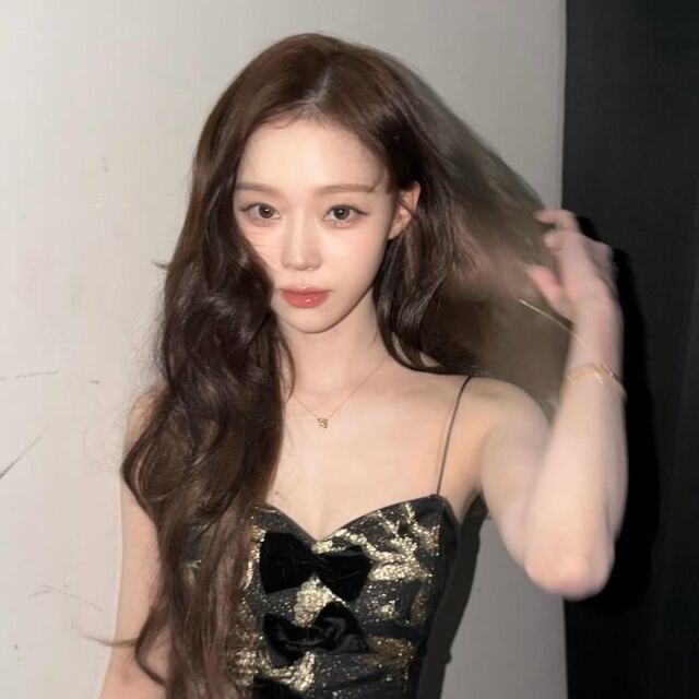 「BTSジョングクとカップルタトゥー？」ウィンター、18日ぶりにSNS復帰