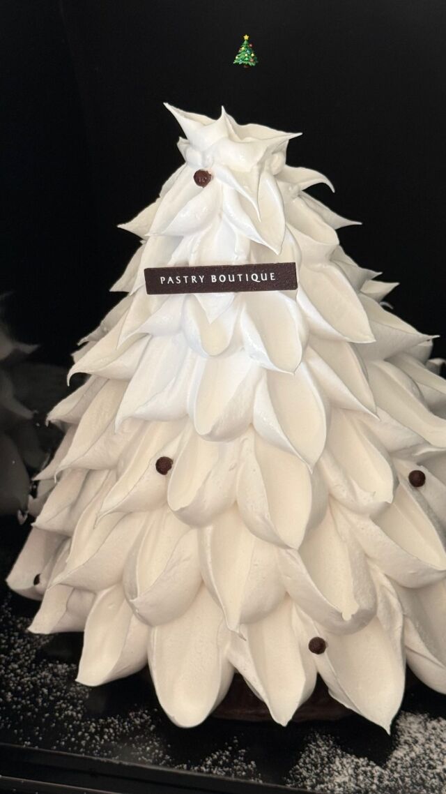 'マイキュ♥' キム・ナヨン、18万ウォンの新羅ホテルケーキを披露