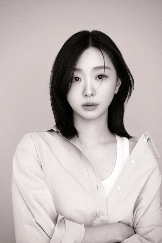 「大洪水」キム・ダミ、母に…20kgの子を抱き「ごめんね、ありがとう」