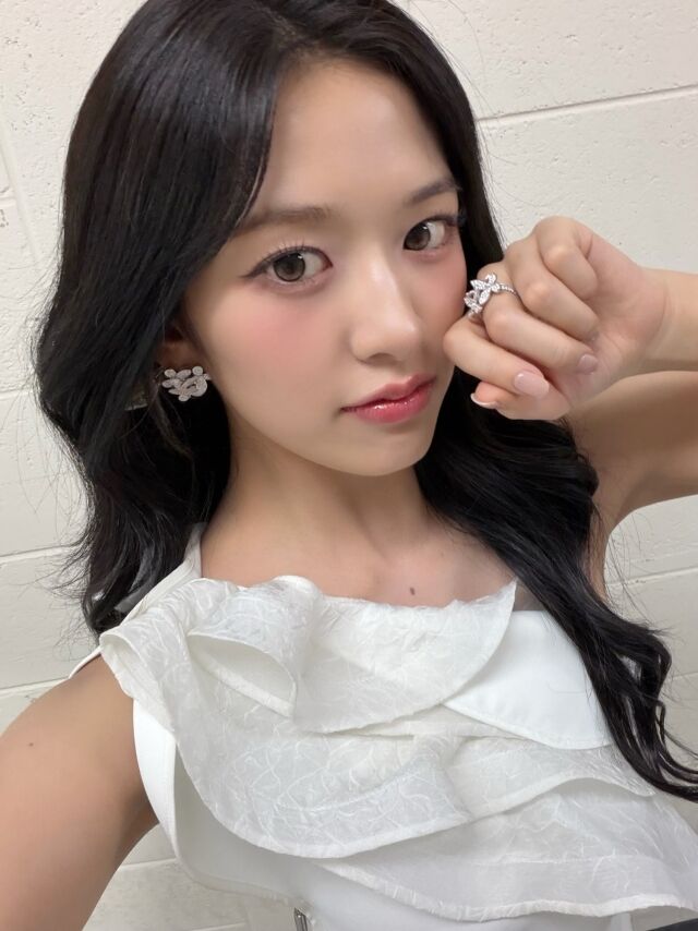 イブ、クリスマスプレゼントのようなステージ...'歌謡大全'舞台の頂点