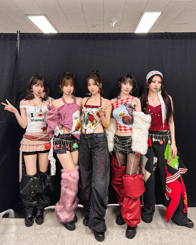 ルセラフィム、年末の舞台を引き裂いた後...美最大「新年ライブショー」開く