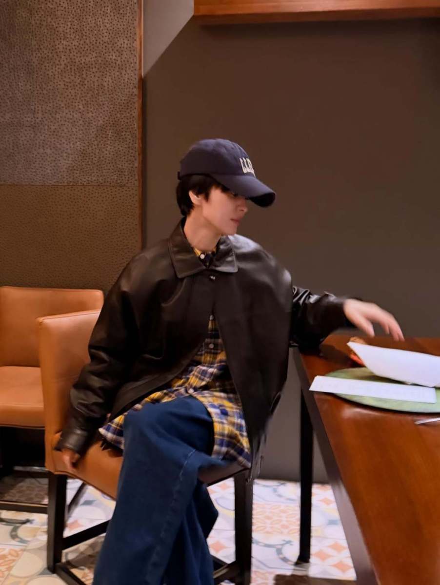 恋人役だったのに相手役と「キスシーン」を拒否したという女優の日常ルック