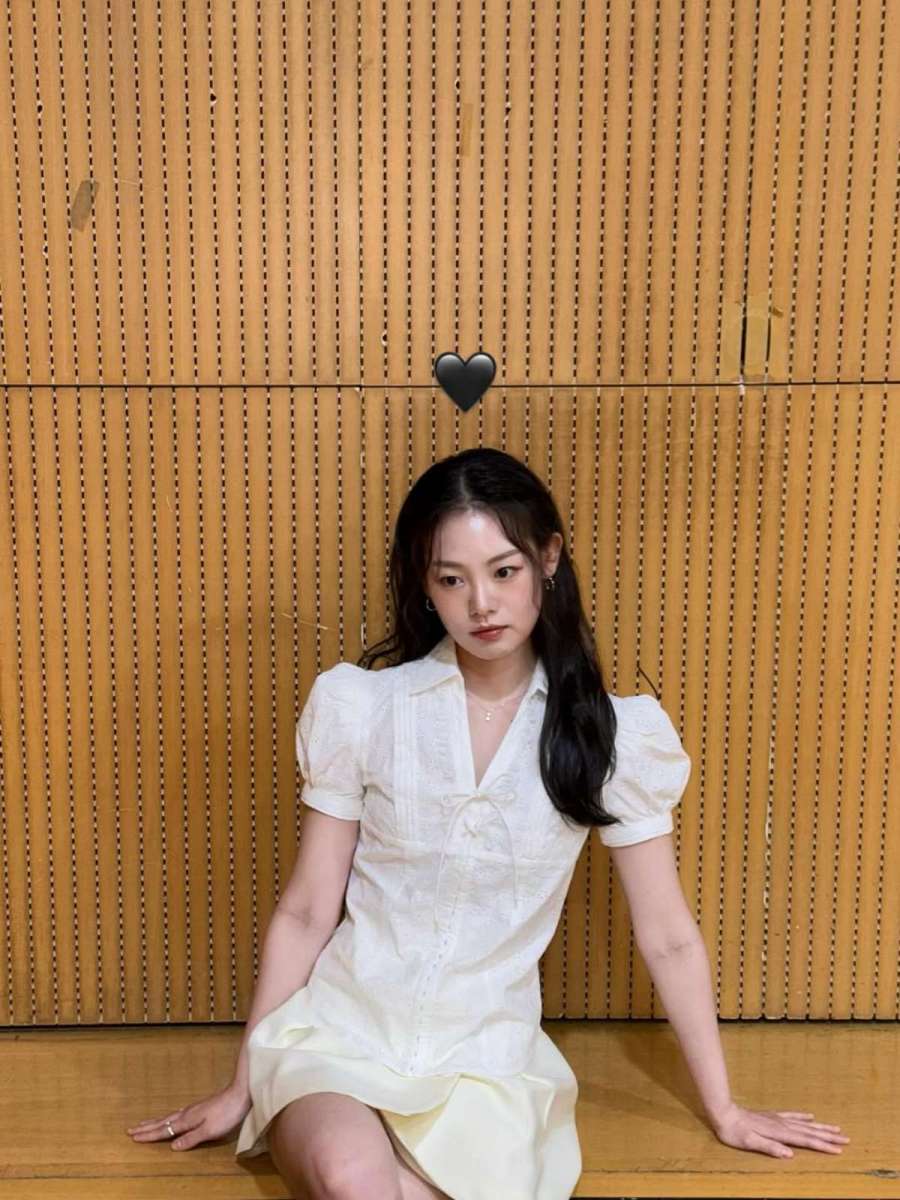 どれほど美しいのか…主演よりも目を引く「視線を奪う」女優のヘアスタイル