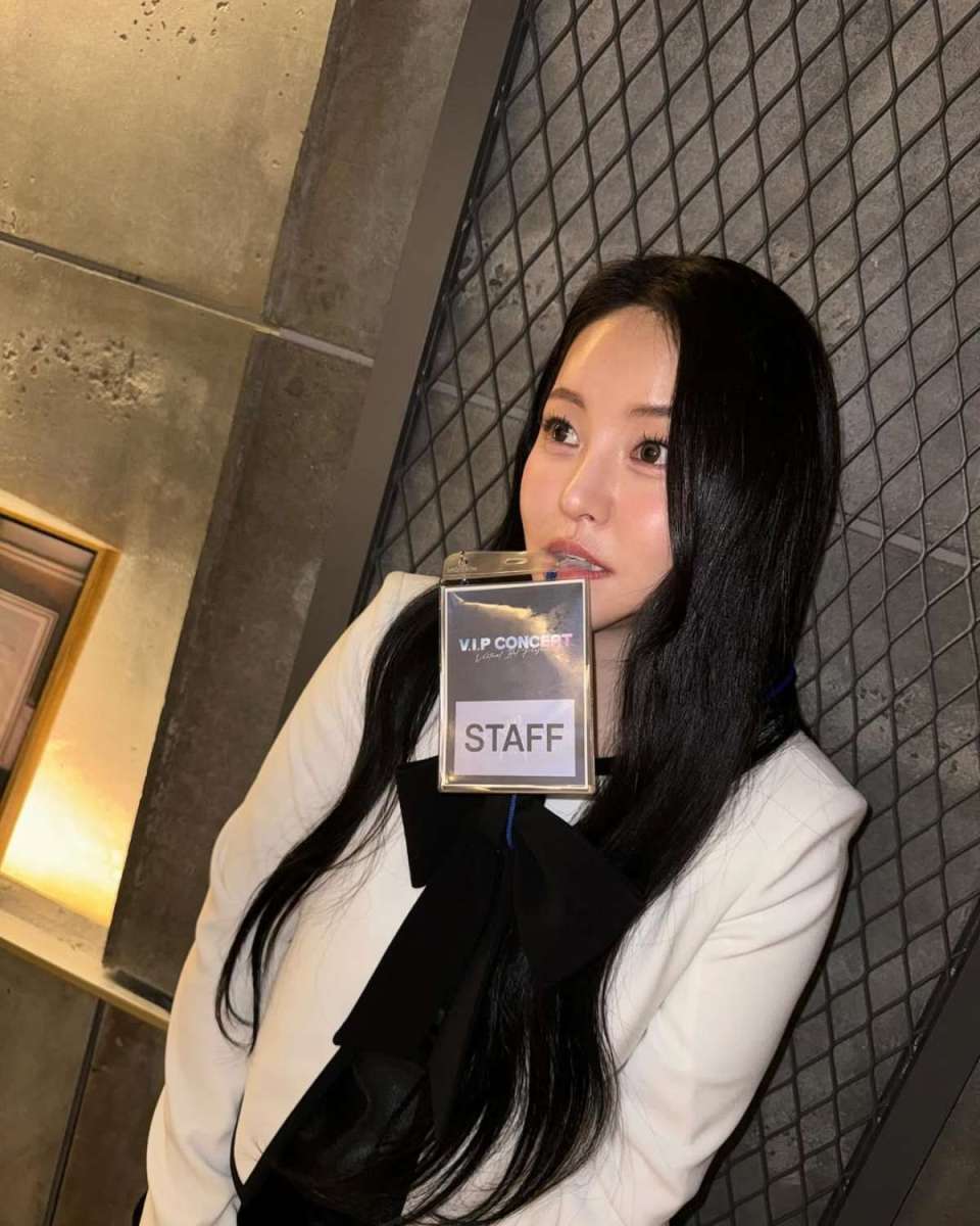 "逆走"神話...舞台映像一つで全国を席巻した女流歌手のファッション