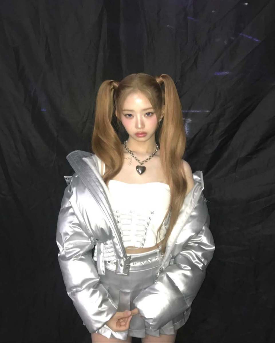 "やっぱりダメ男になる"準備もろくにせずにオーディションを受けたのにデビューに成功した歌手「両갈래髪」。