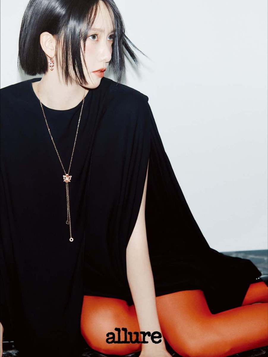 "本当に破格だ"...長い髪をばっさり切って公開されたユンア"短髪"ヘアスタイル