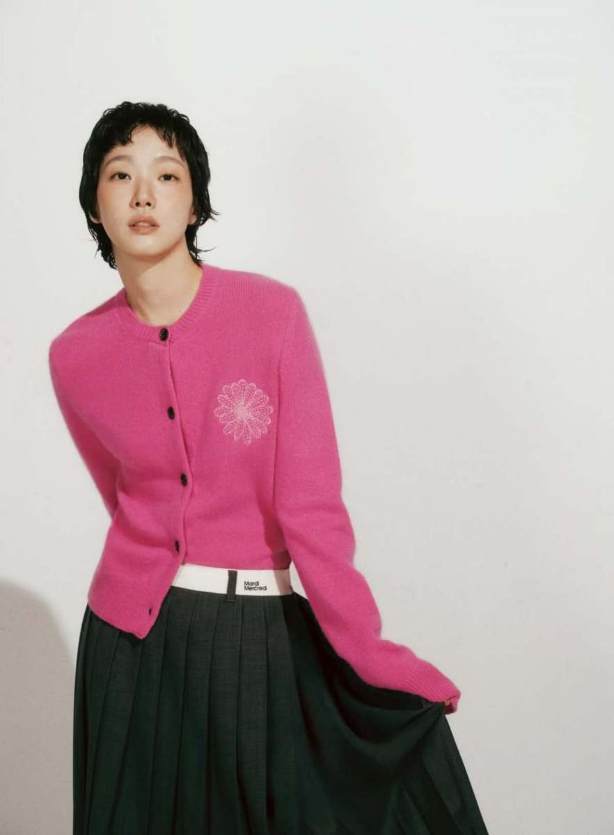 "歴代級の才能"デビューと同時に新人賞を総なめにした女優の 파격ショートカットヘア