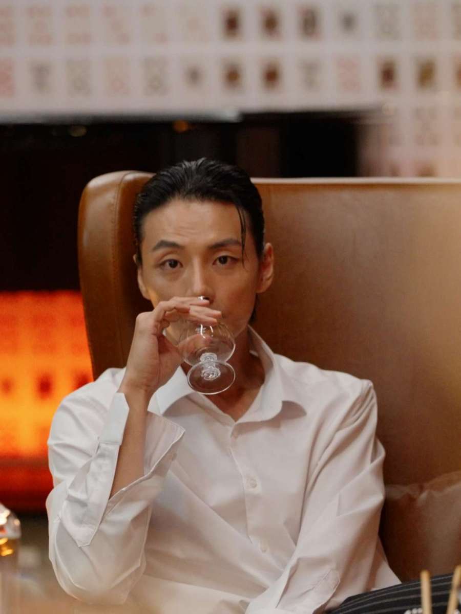 "製パン王キム・タングク?" 最近イメージ180度変わって帰ってきた男優のオールバックヘアスタイル