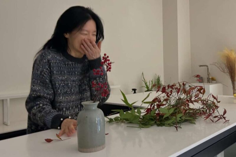 전성기 찍은 광고만 무려 ‘240개’… 데뷔하자마자 미모로 연예계 뒤집은 여배우 패션