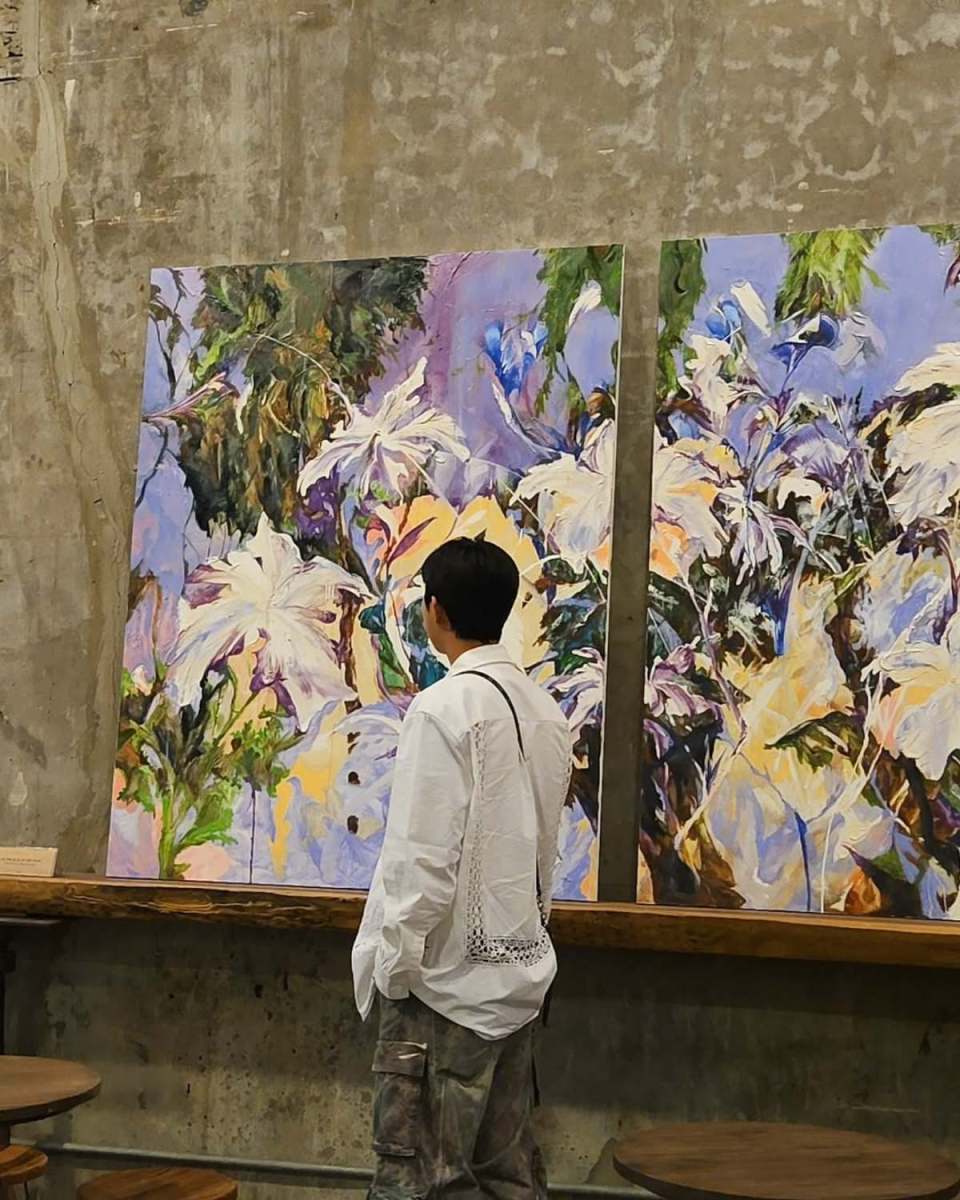 高校生から生活費を稼がないと...無名歌手から人生"大逆転"した南方歌手ファッション