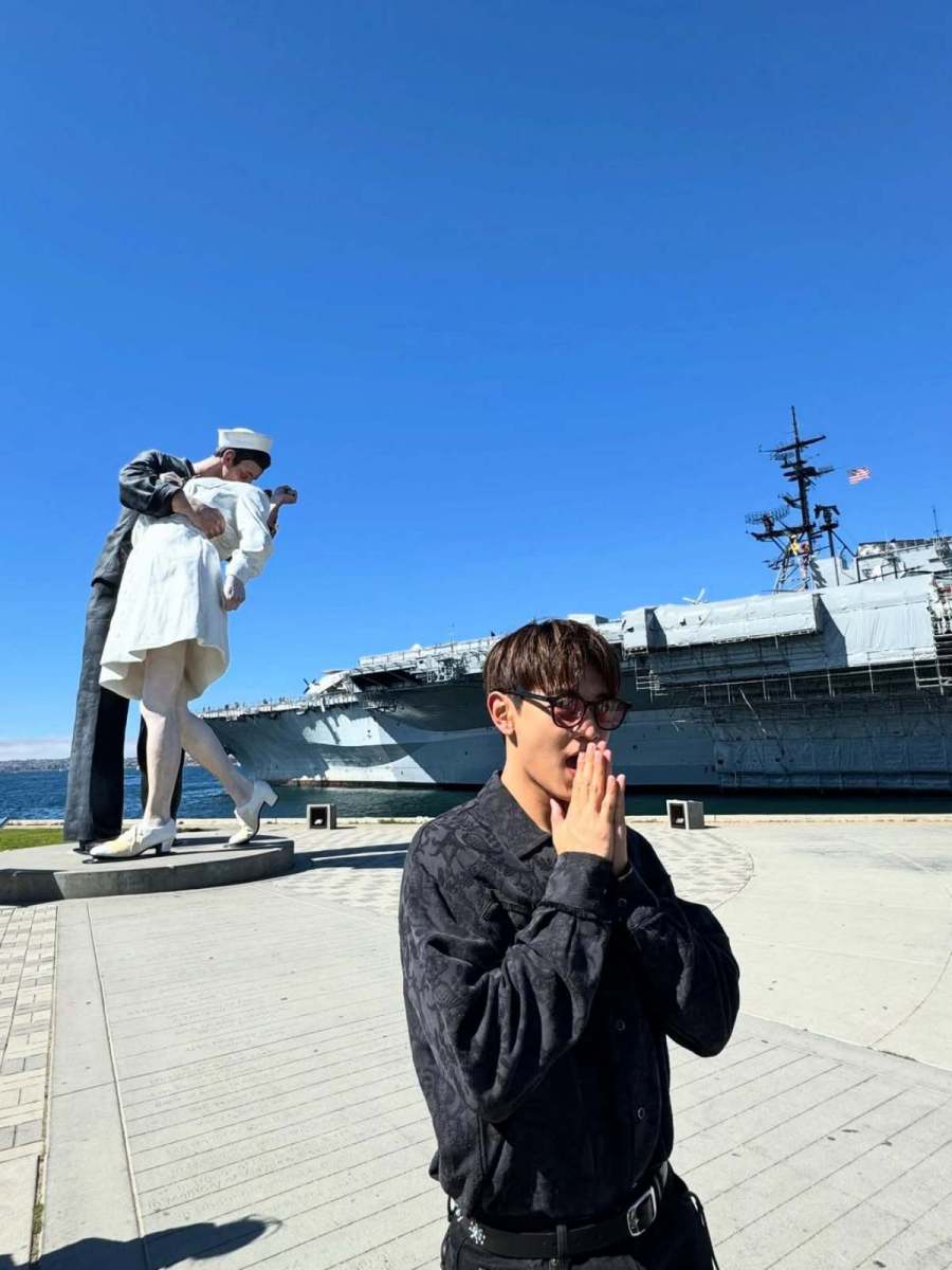 どれだけイケメンなら"ディズニー王子様"というニックネームがついた南歌手のデイリールック