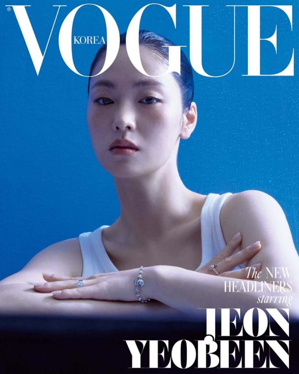 "全共闘圏の医学生"からプロフィール写真1枚でトップスターになった女優のオールバックヘアスタイル