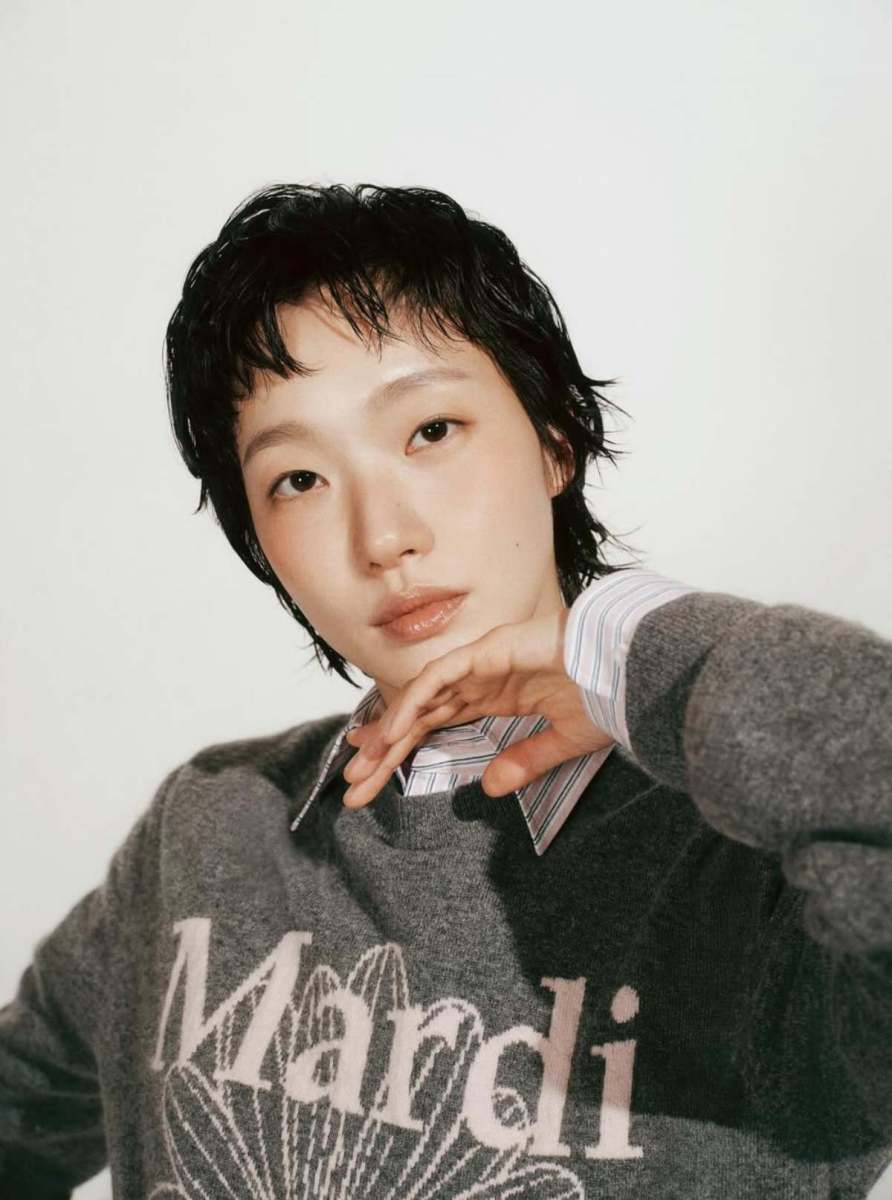 "歴代級の才能"デビューと同時に新人賞を総なめにした女優の 파격ショートカットヘア