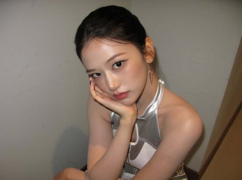 "学閥"は夢のまた夢...学生時代の美談ばかりのトップ歌手ポニーテールヘア