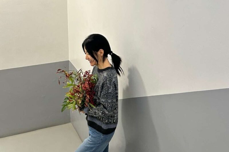 전성기 찍은 광고만 무려 ‘240개’… 데뷔하자마자 미모로 연예계 뒤집은 여배우 패션