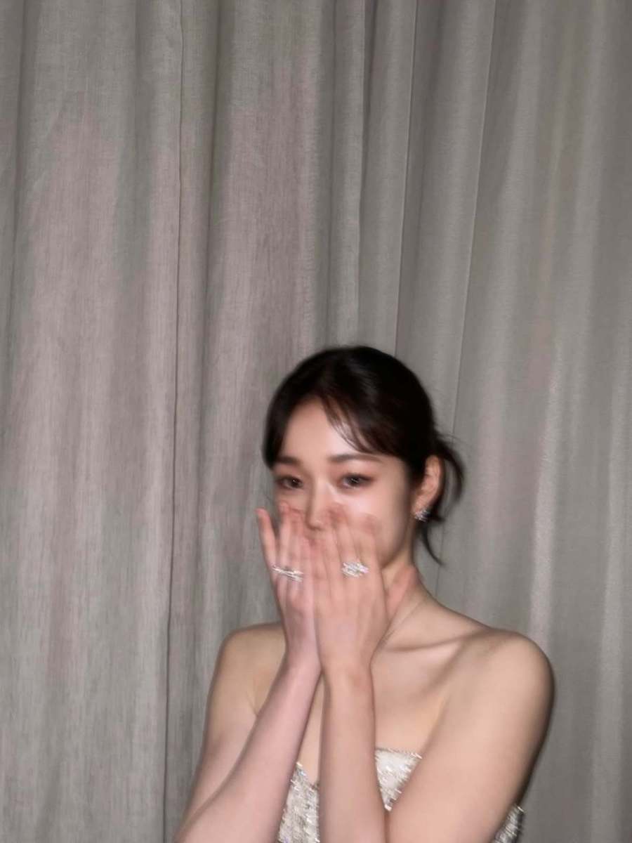 デビュー作から超売れっ子、「無名時代」一切なしで花道を歩んでいる女優バーンのヘアスタイル