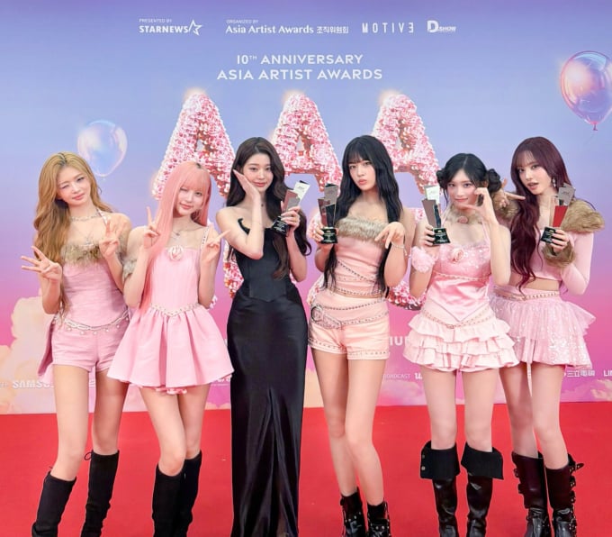 アイヴ、「AAA2025」で大賞「今年の歌」を含む3冠を受賞