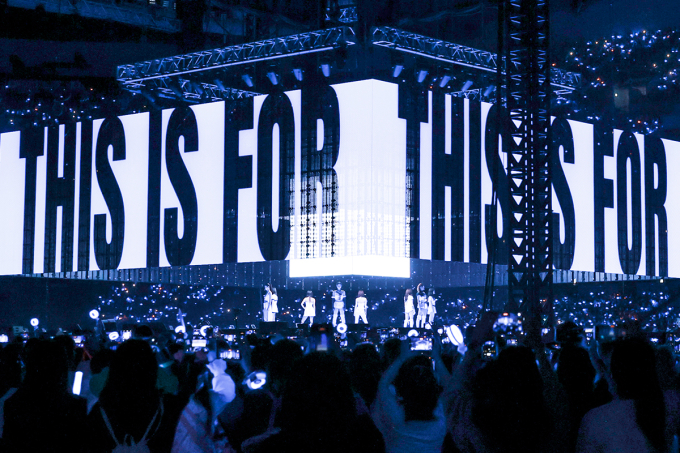 トワイス、「K-POPガールズグループ初」香港カイタック・スタジアムに登場