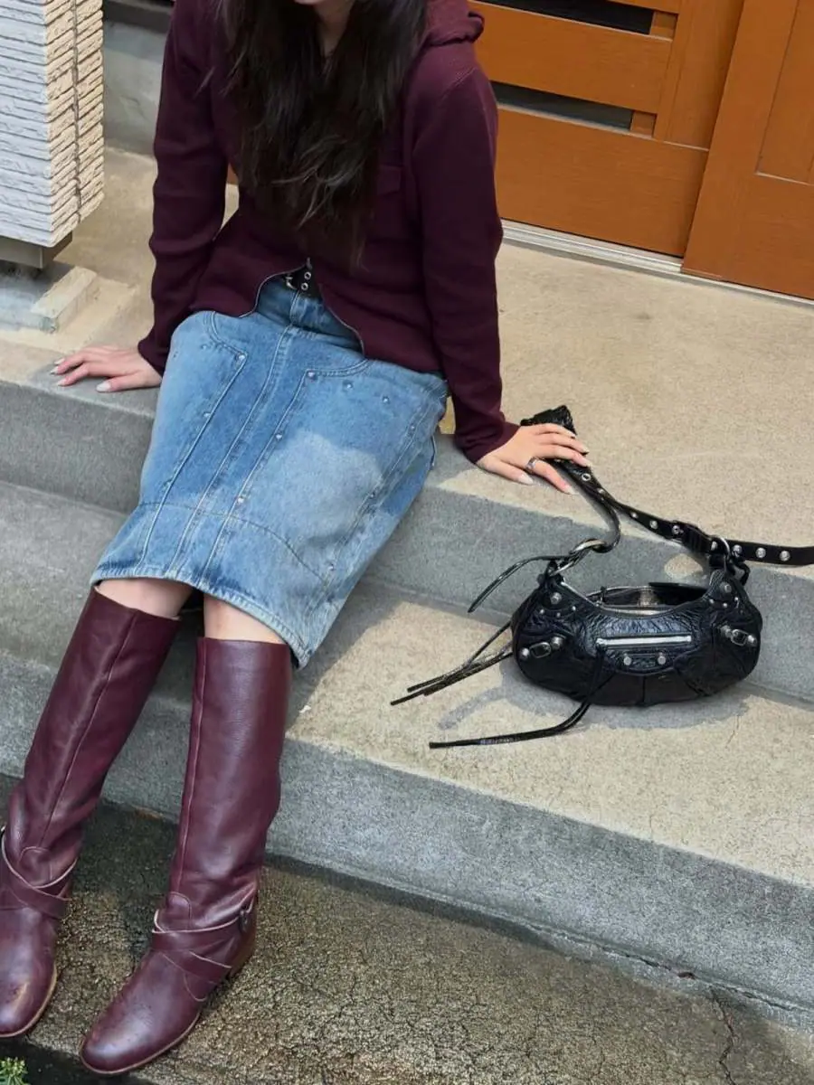 どれほど美しいのか…撮影現場に遊びに行っただけでキャスティングされ「2000対1」の競争率を突破した女優の日常ルック