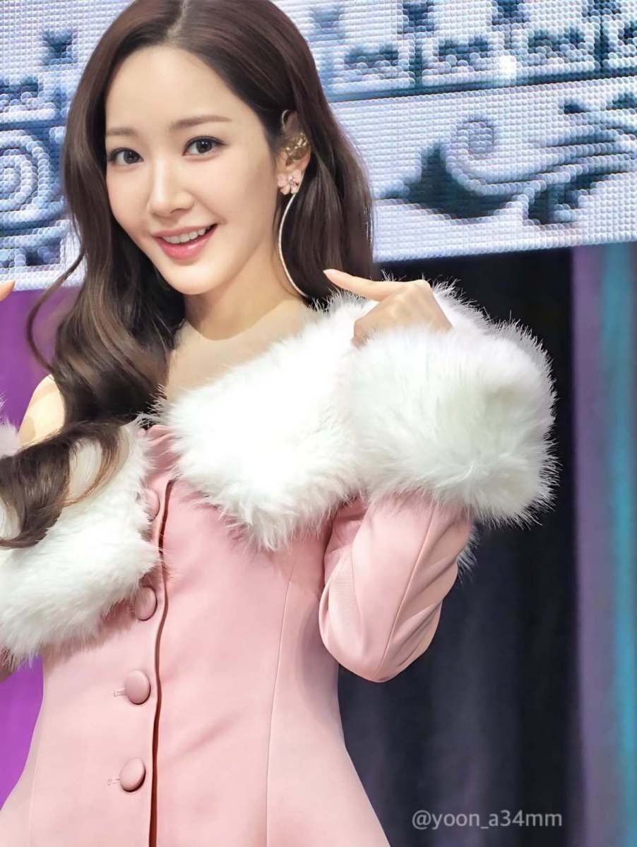 「これって可能？」…164cmで「37kg」まで大幅減量したという女優のファッション