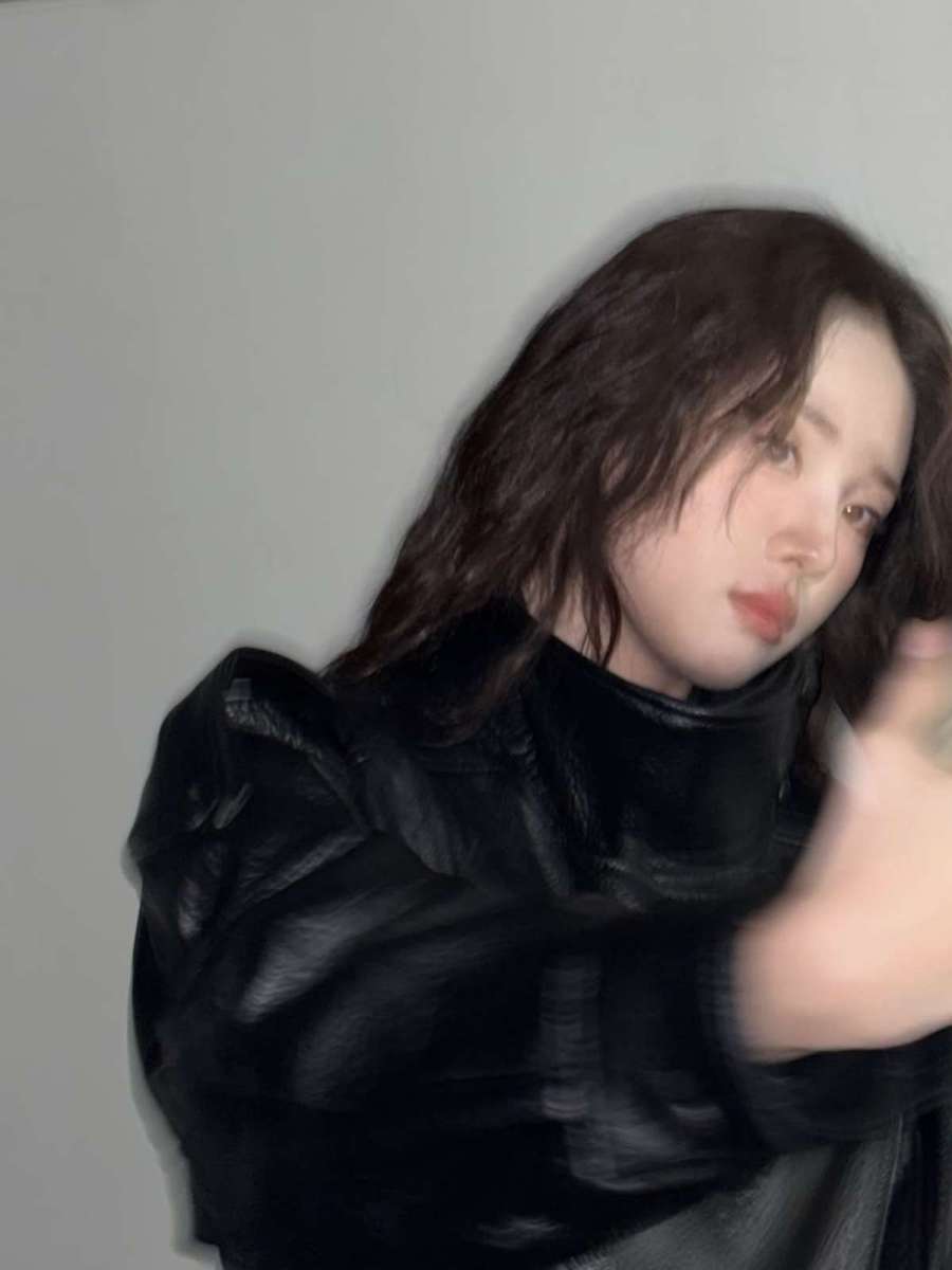 適当にやっただけなのにすごく可愛いシンシアウェーブのロングストレートヘア