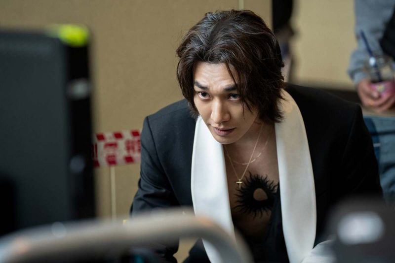 チラシ配りのアルバイトをしていた13歳の少年…大俳優となり、マネージャーの結婚式費用を全額負担した男性俳優のヘアスタイル