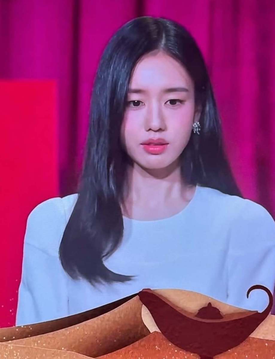 「もともとこんなに清楚だったの？」…最近美貌の伝説を打ち立てている女優のヘアスタイル