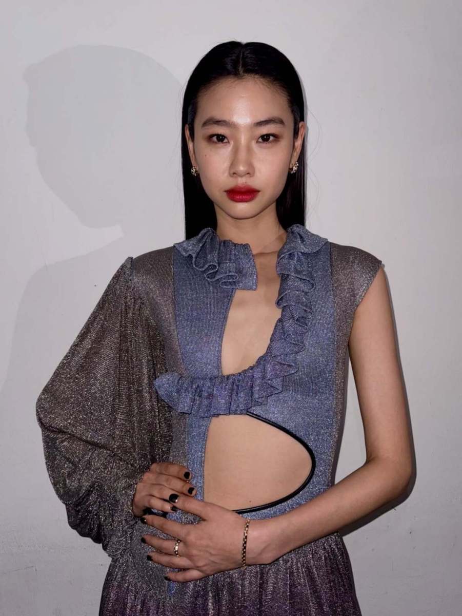 やはり唯一無二…「130年」ぶりに東洋人初の記録を樹立した女優のファッション