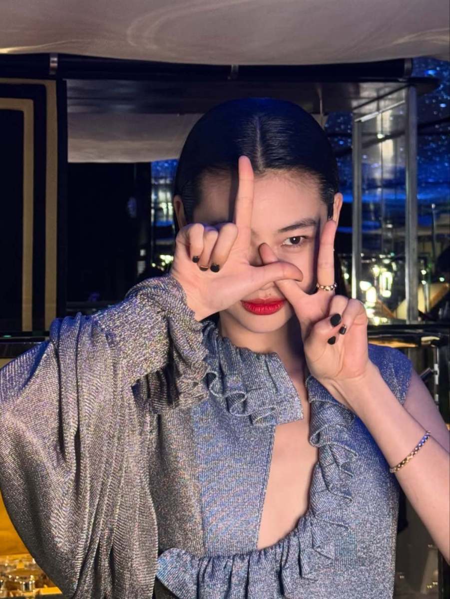 やはり唯一無二…「130年」ぶりに東洋人初の記録を樹立した女優のファッション