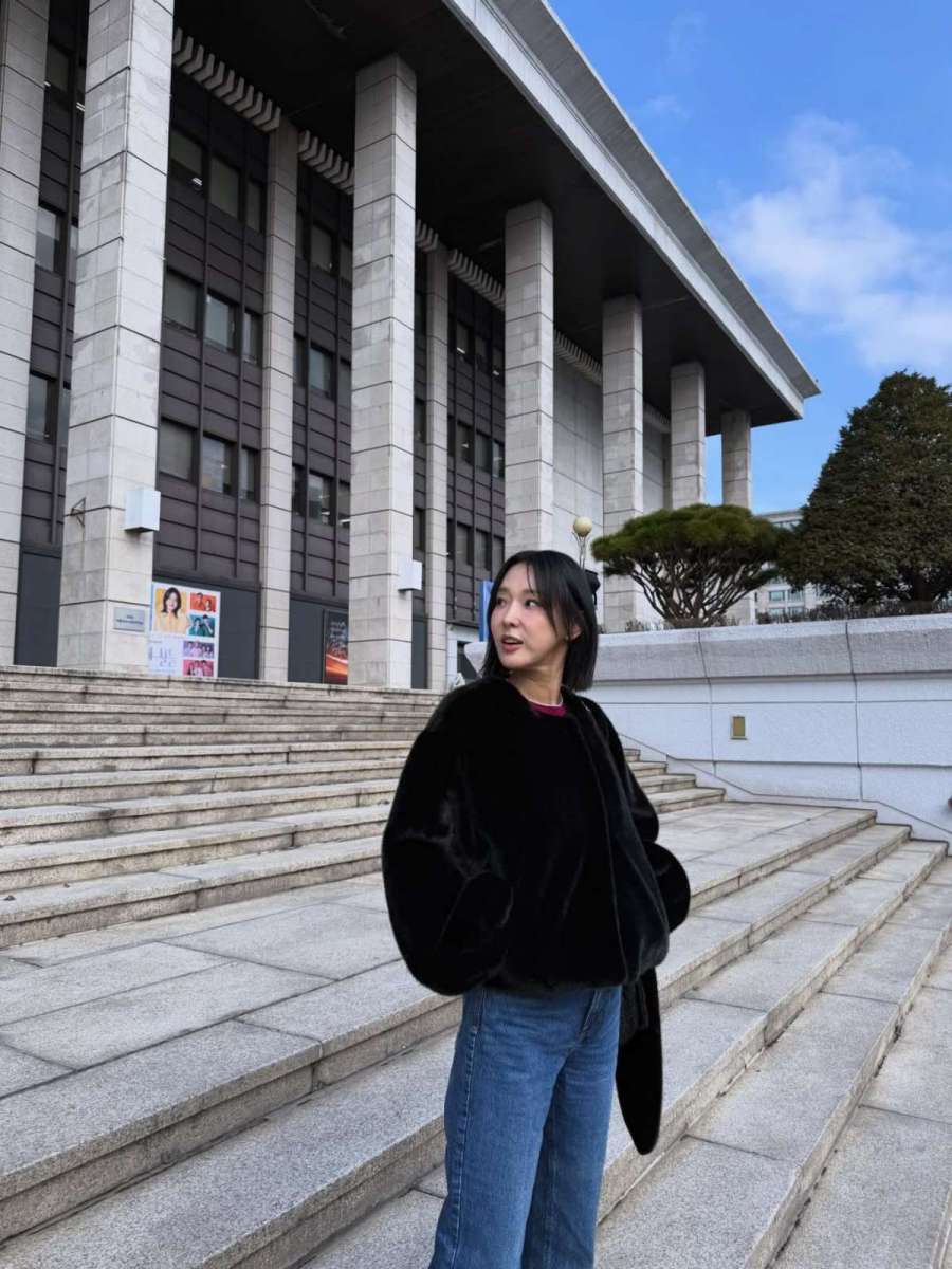 「客室乗務員」に合格しておきながら…酒のせいで面接落ちした女優の普段着