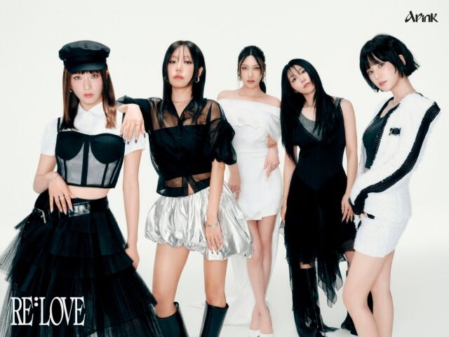 Apink、ミニ11集が国内外チャート1位…15周年を華やかに祝う