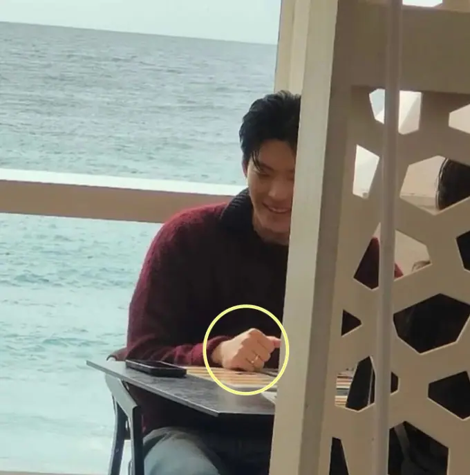 ‘新婚旅行’ シン・ミナ♥キム・ウビン、スペインでの木陰談話