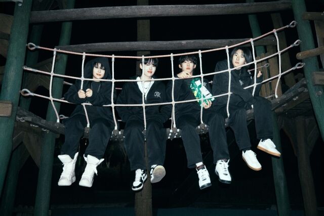 ドリームキャッチャーのデモバンド「クロクティカル」、コンセプトフォト公開…男女混合ロックバンドのカラーが際立つ