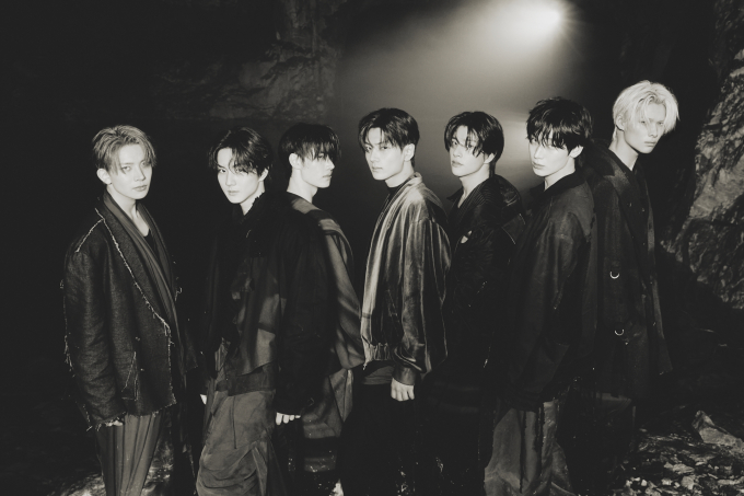 ENHYPEN、カムバックを前に集結した「クリエイティブ・ドリームチーム」