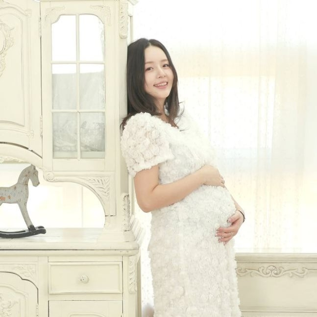 KCMの日本人妻、臨月でも「ニュージンズ・ミンジ」級の美貌維持…二人の娘は母親そっくり