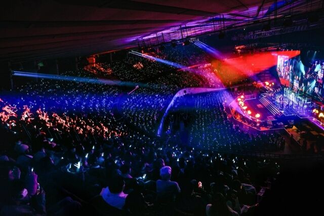 ルセラフィム"夢の舞台だった東京ドームを過ぎてソウルでフィナーレ、後悔なく遊ぼう" 