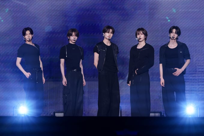 ツアーズ、初の中華圏ツアー「群唱」。炸裂した