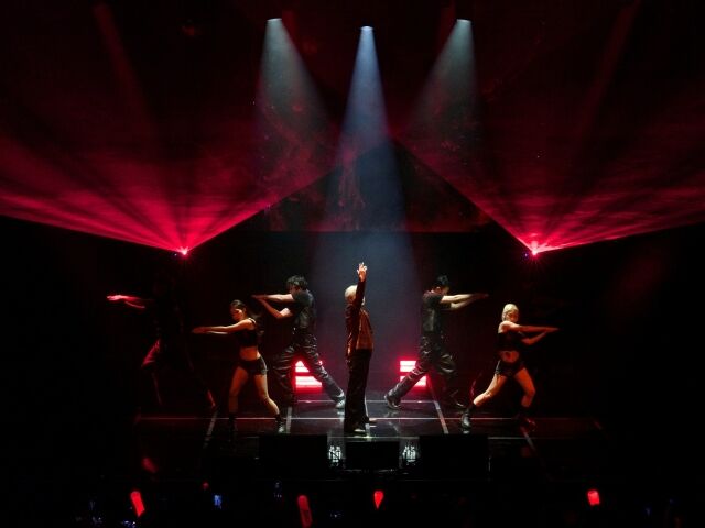 アイコン キム・ジンファン、ソロコンサート盛況..."良い音楽とステージで報いる"