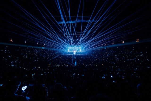 エスパ、香港アリーナ完売の快挙...休む間もなく"鉄の味"の攻勢